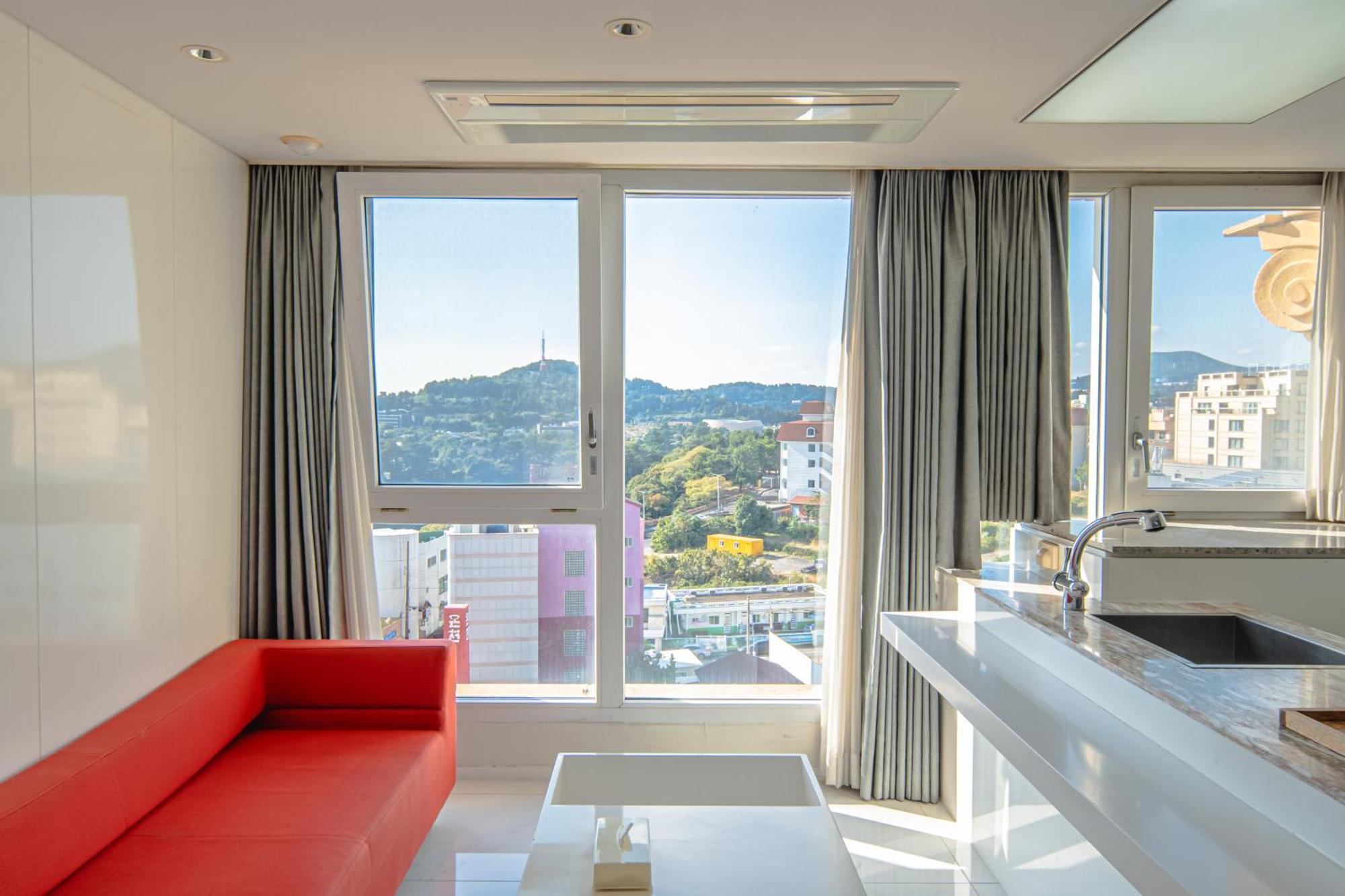 From H Oceanpalace Hotel Jeju Согвипхо Экстерьер фото