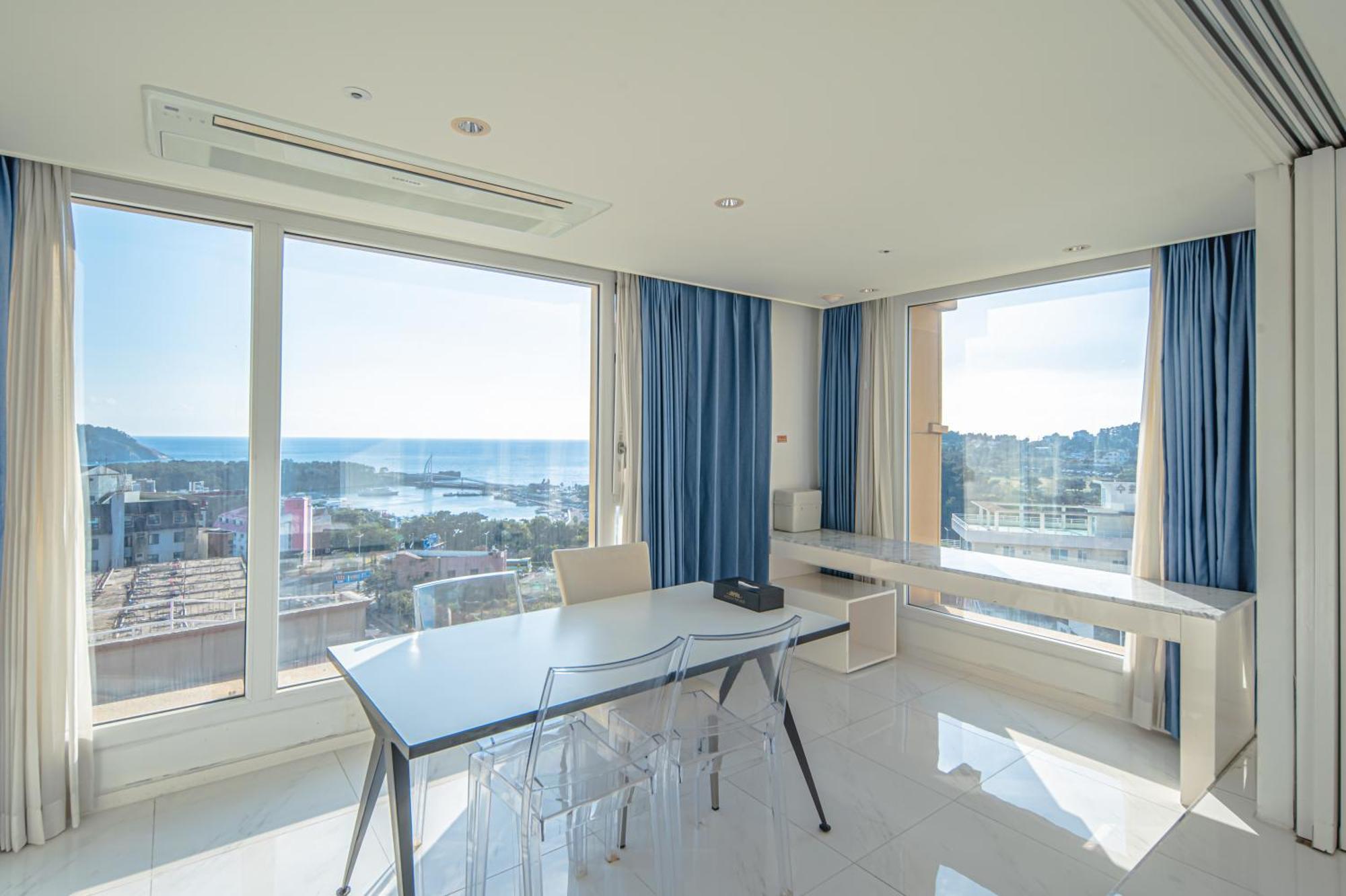 From H Oceanpalace Hotel Jeju Согвипхо Экстерьер фото